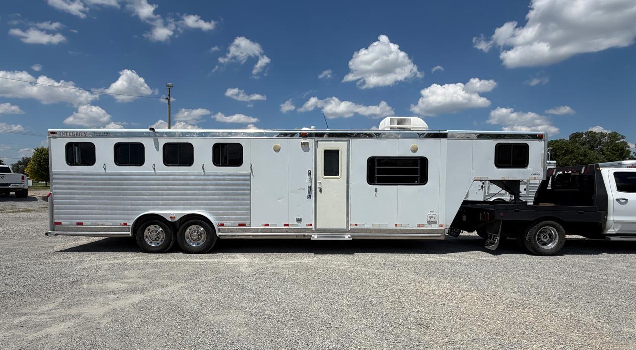 Integrity Trailers Legacy  2005