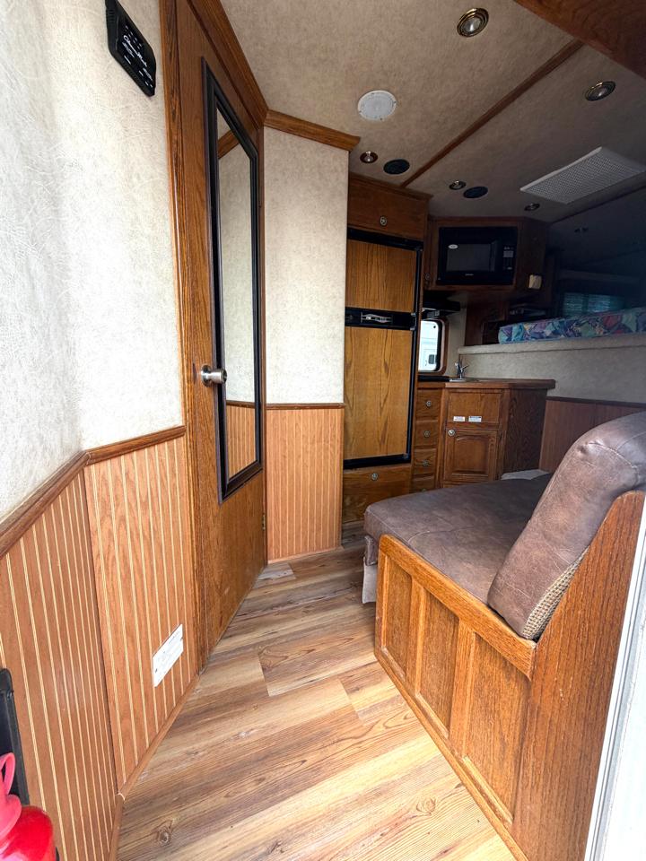 Integrity Trailers Legacy  2005