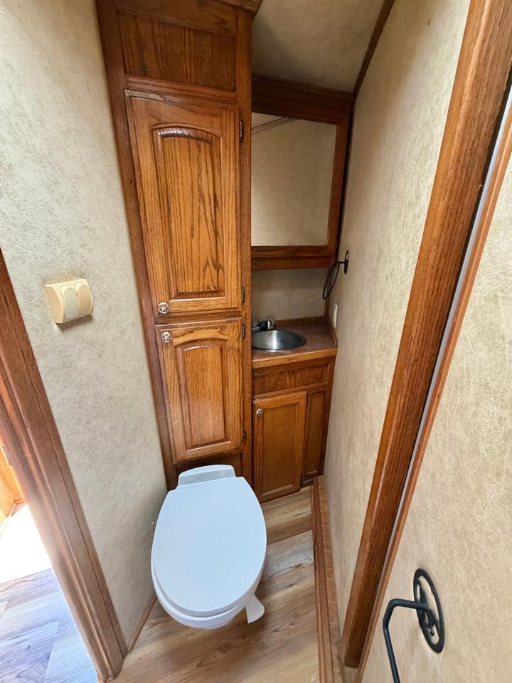 Integrity Trailers Legacy  2005