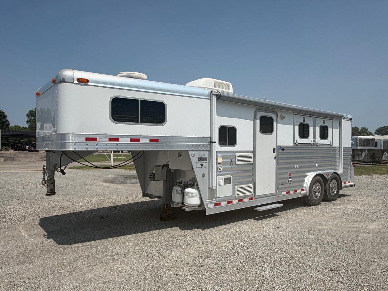 4 Star 2 Horse Gooseneck  2003