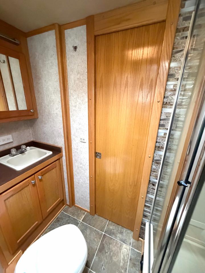 4 Star 2 Horse Gooseneck  2003