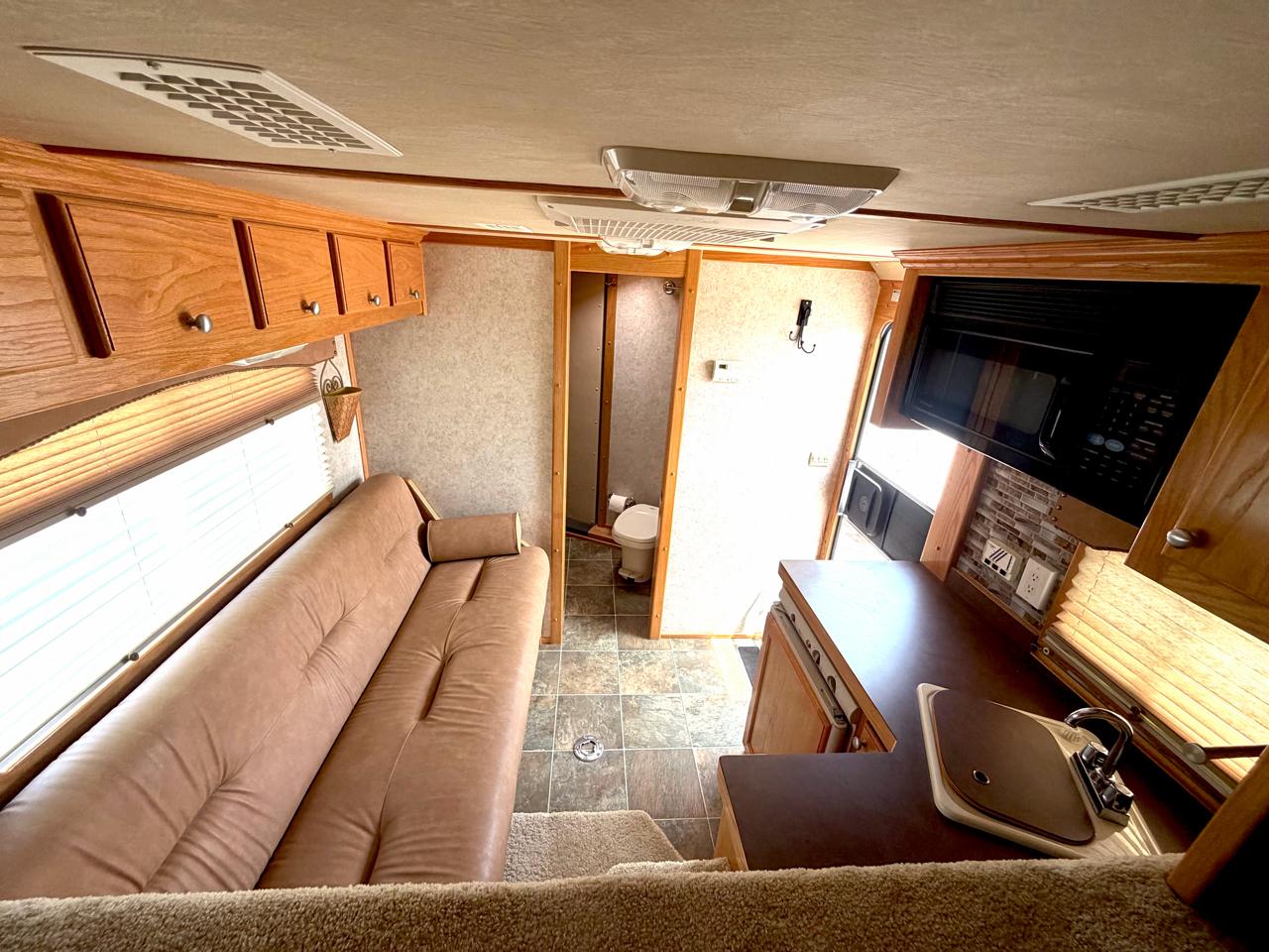 4 Star 2 Horse Gooseneck  2003