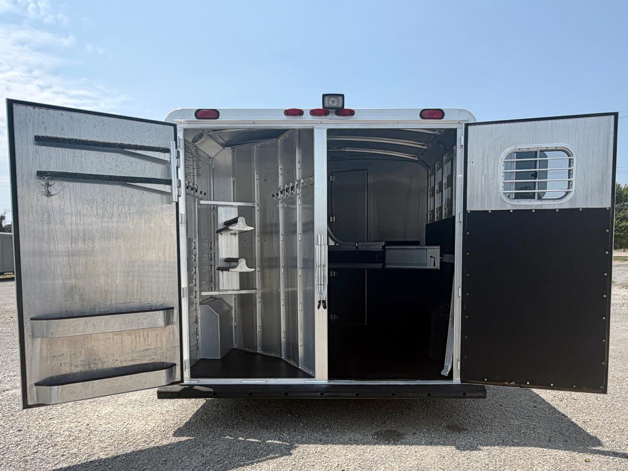 4 Star 2 Horse Gooseneck  2003