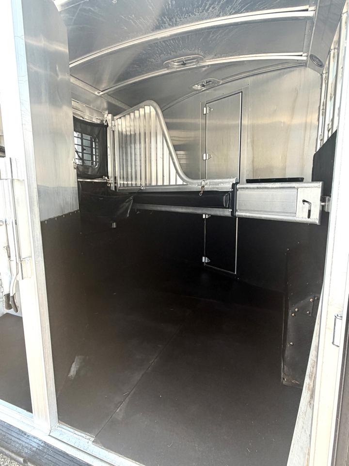 4 Star 2 Horse Gooseneck  2003