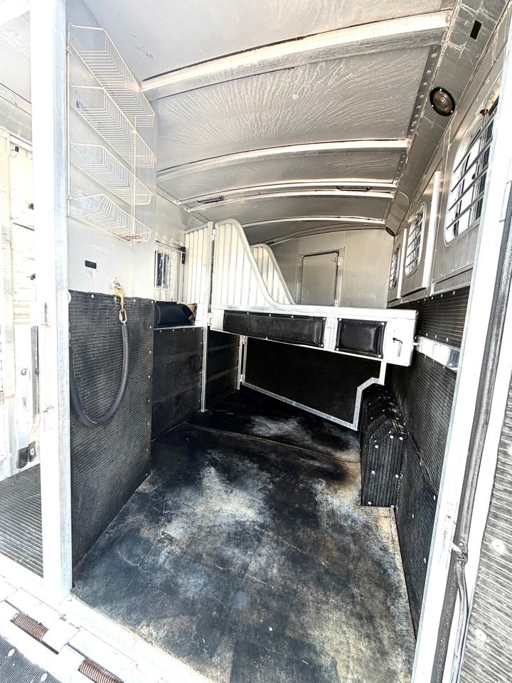 4-Star Trailers Inc Unknown  2002