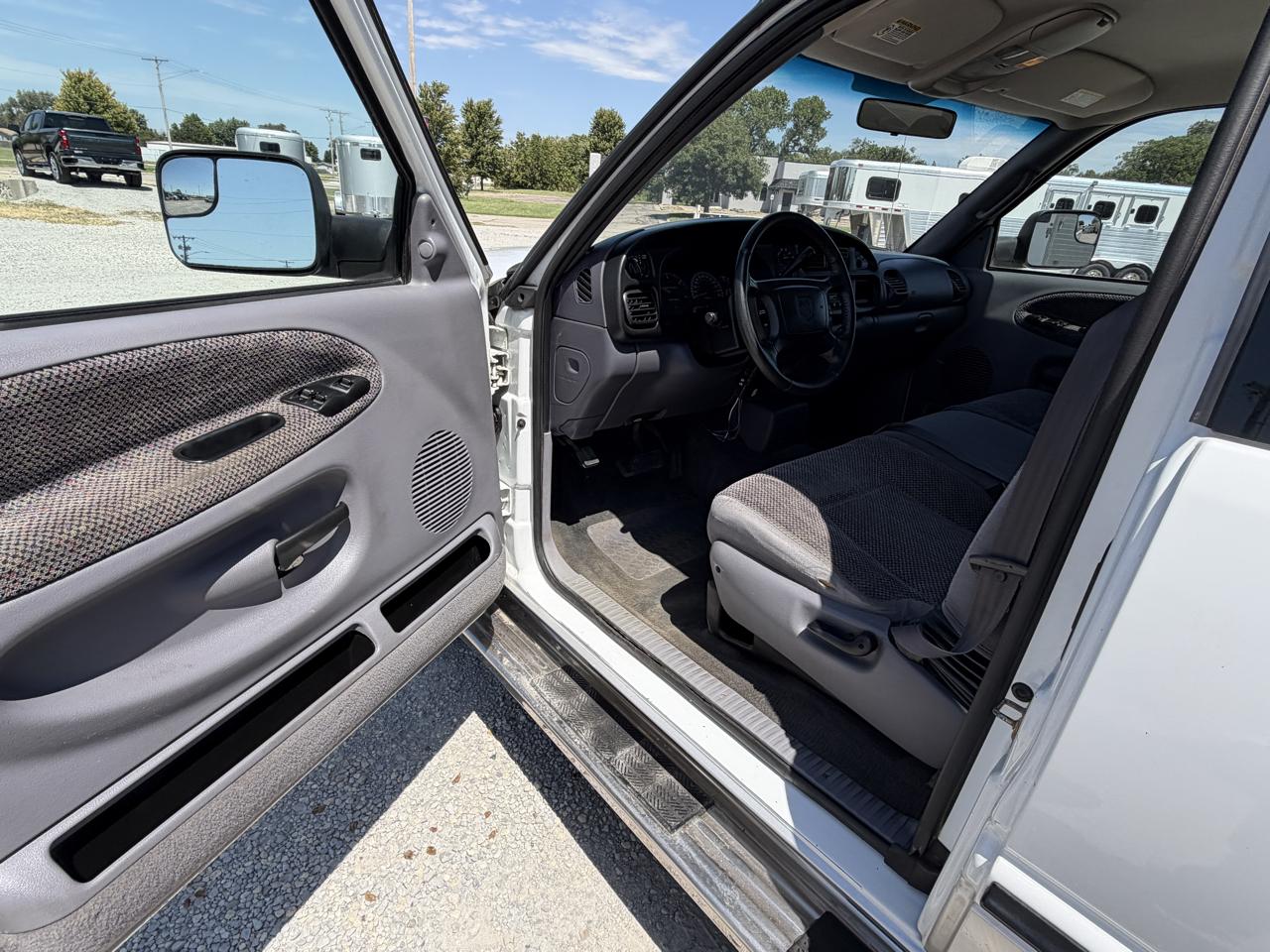 Dodge Ram 2500 SLT Quad Cab Long Bed 2WD 2001