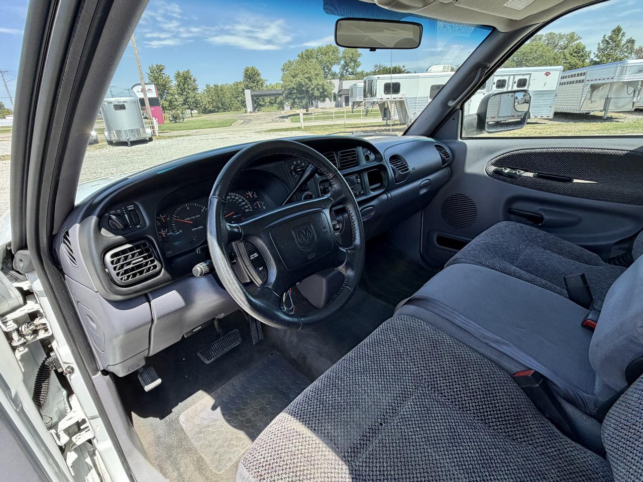 Dodge Ram 2500 SLT Quad Cab Long Bed 2WD 2001