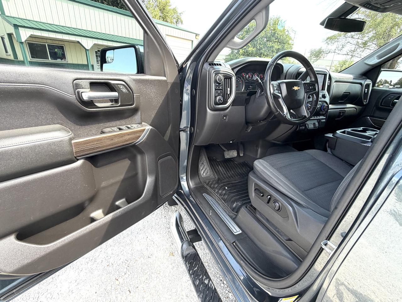Chevrolet Silverado 1500 LT Crew Cab 4WD 2019