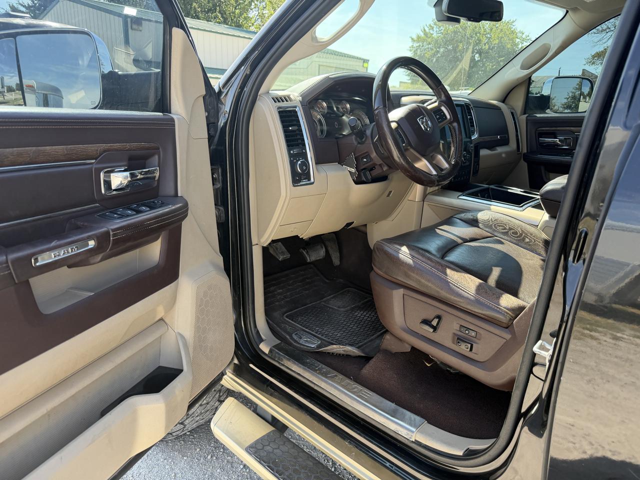 RAM 3500 Longhorn Mega Cab 2WD DRW 2015