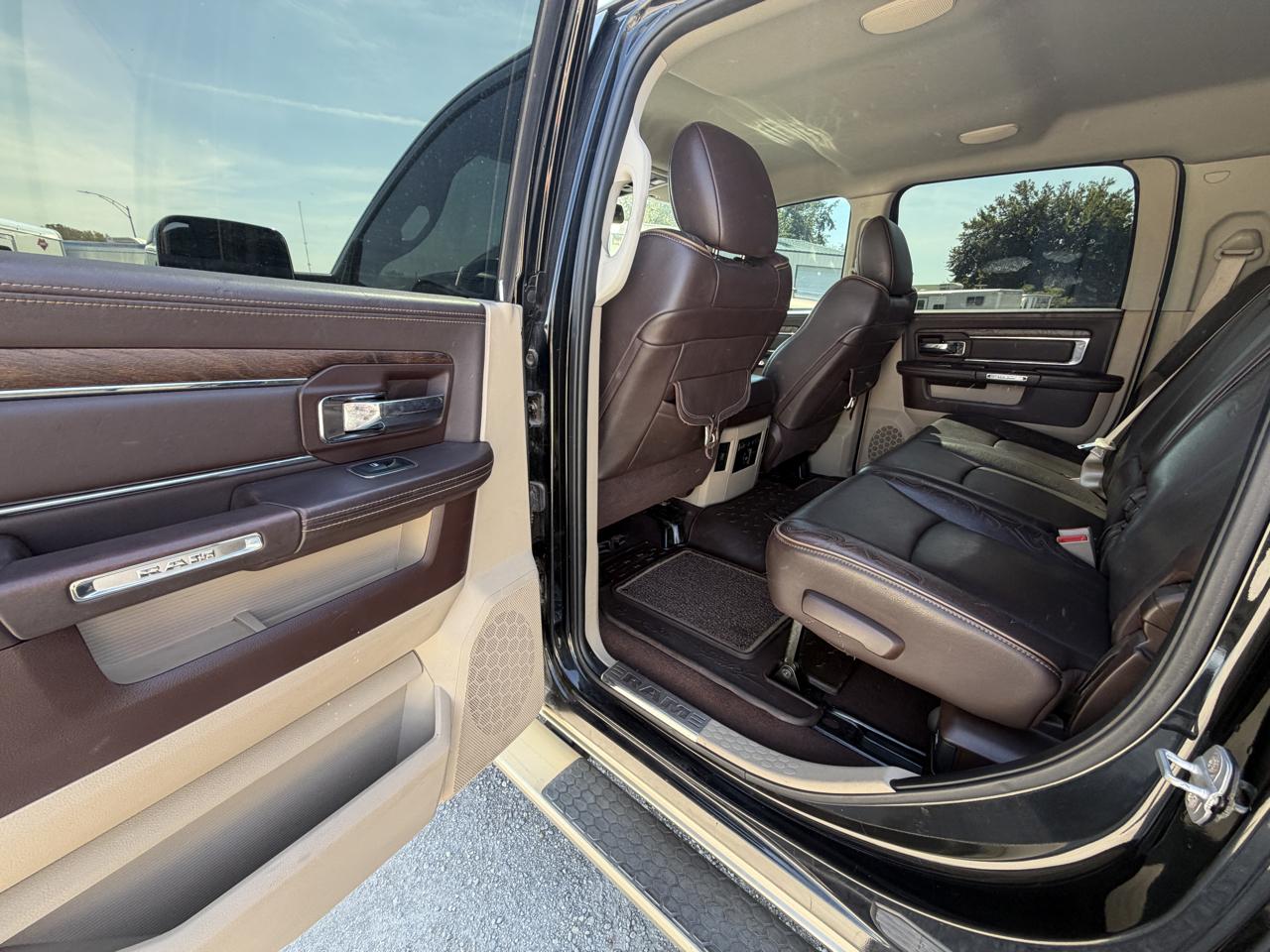 RAM 3500 Longhorn Mega Cab 2WD DRW 2015