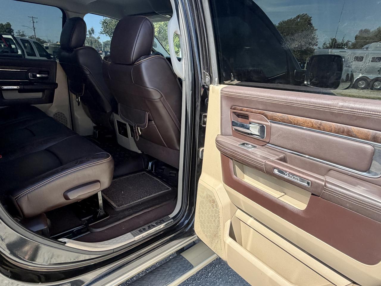 RAM 3500 Longhorn Mega Cab 2WD DRW 2015