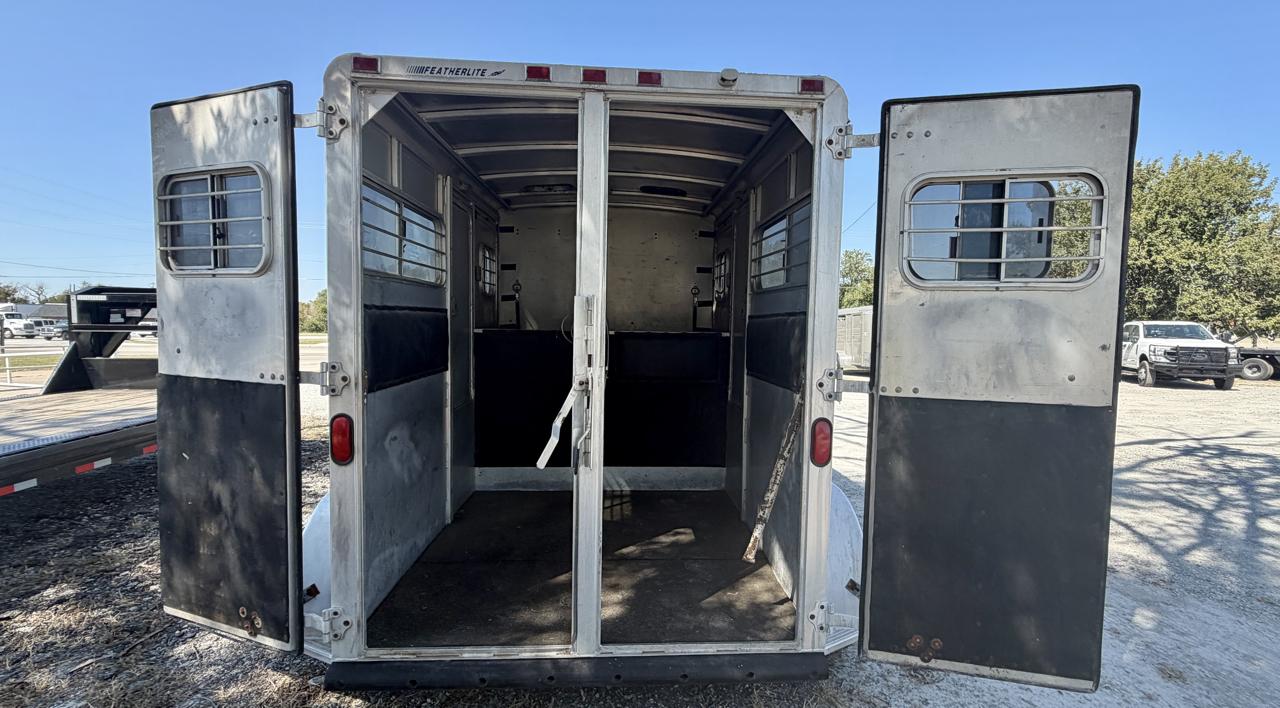 Featherlite Coaches Horse Bumper Pull  1991