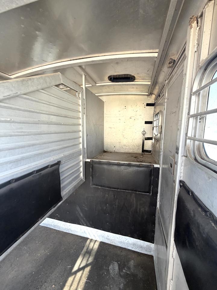 Featherlite Coaches Horse Bumper Pull  1991