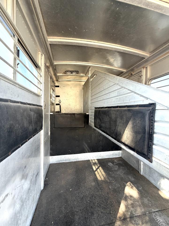 Featherlite Coaches Horse Bumper Pull  1991