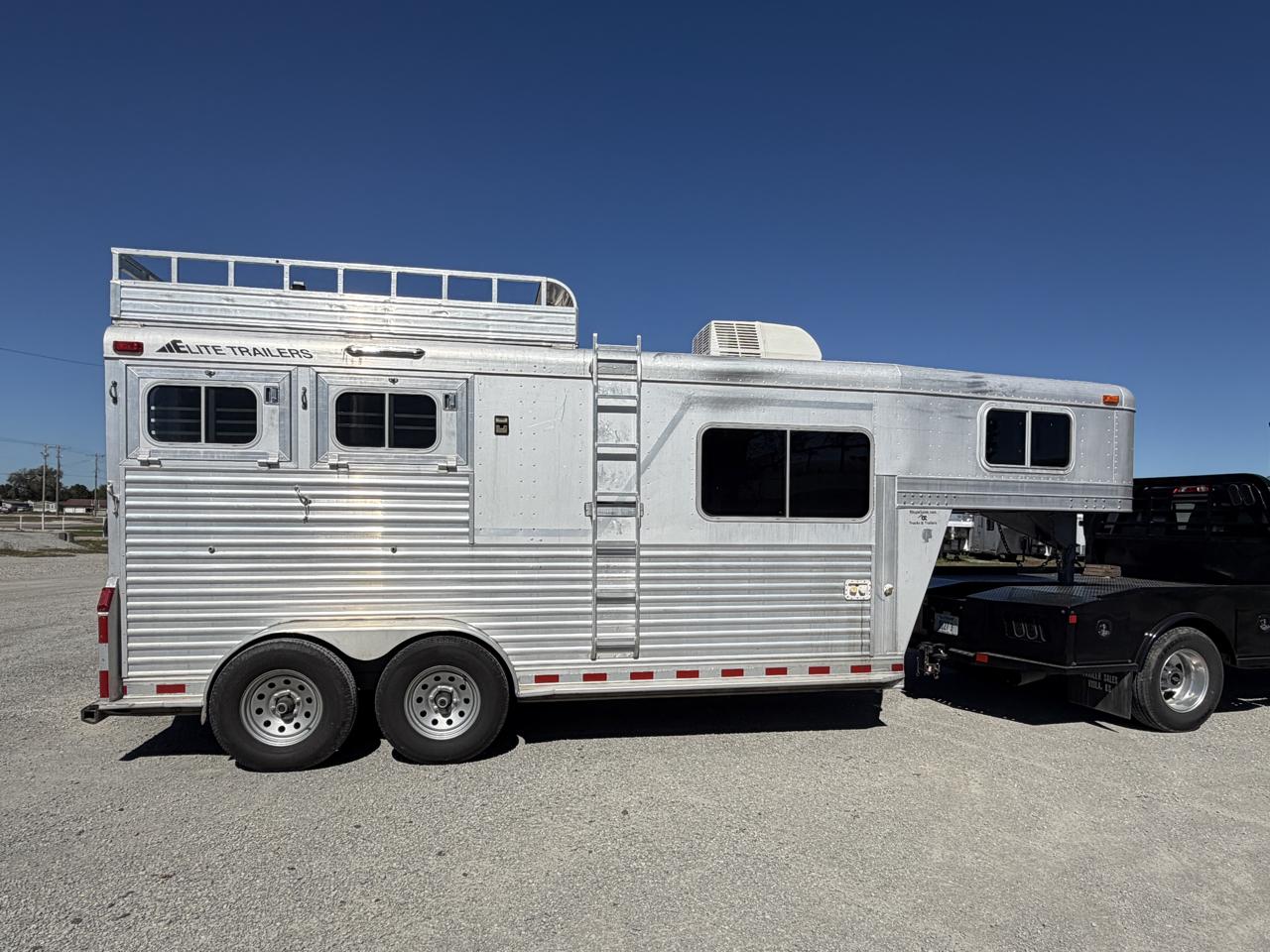 Elite Horse Trailer  1996