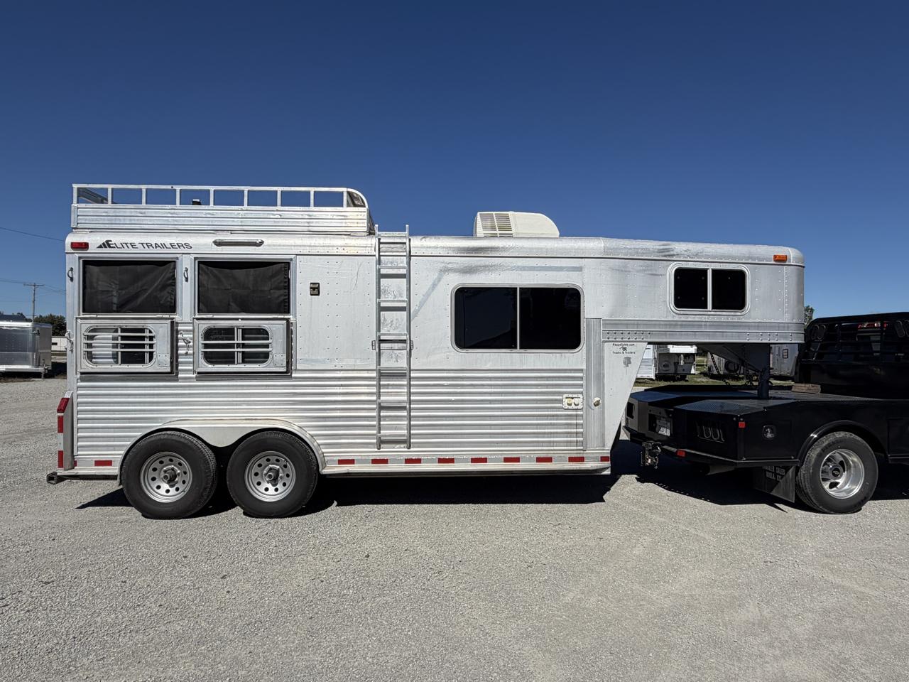 Elite Horse Trailer  1996