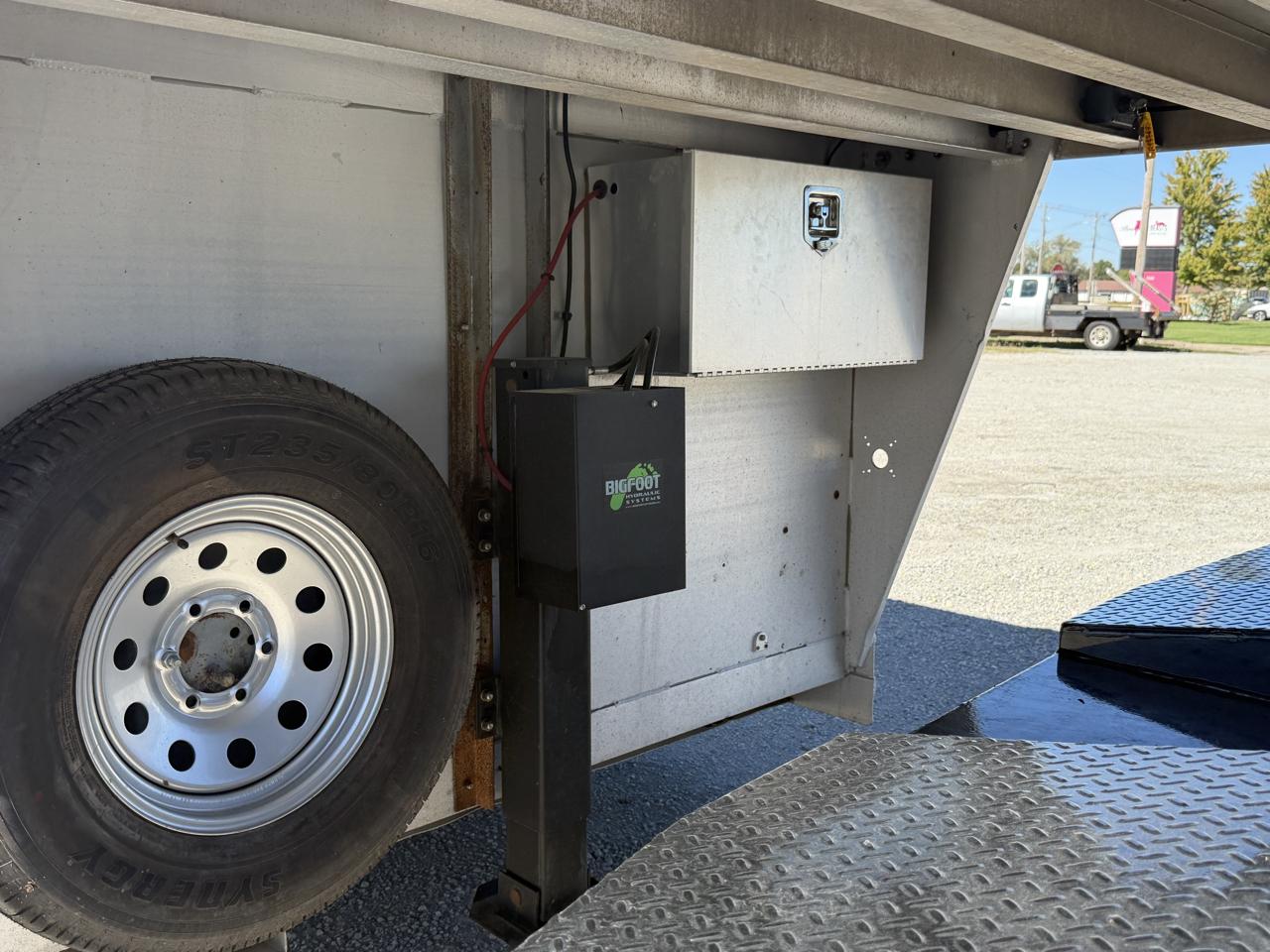 Elite Horse Trailer  1996