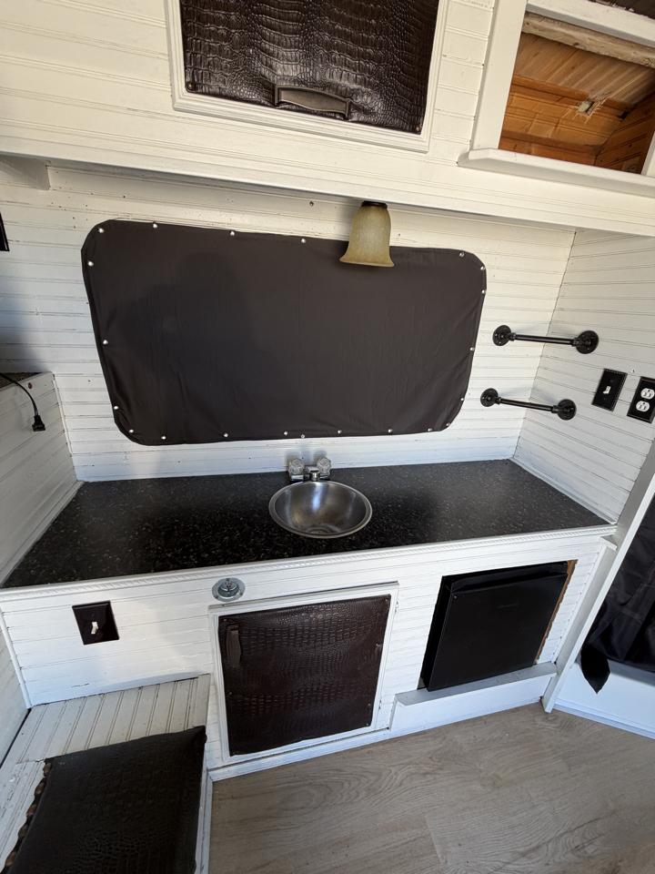 Elite Horse Trailer  1996