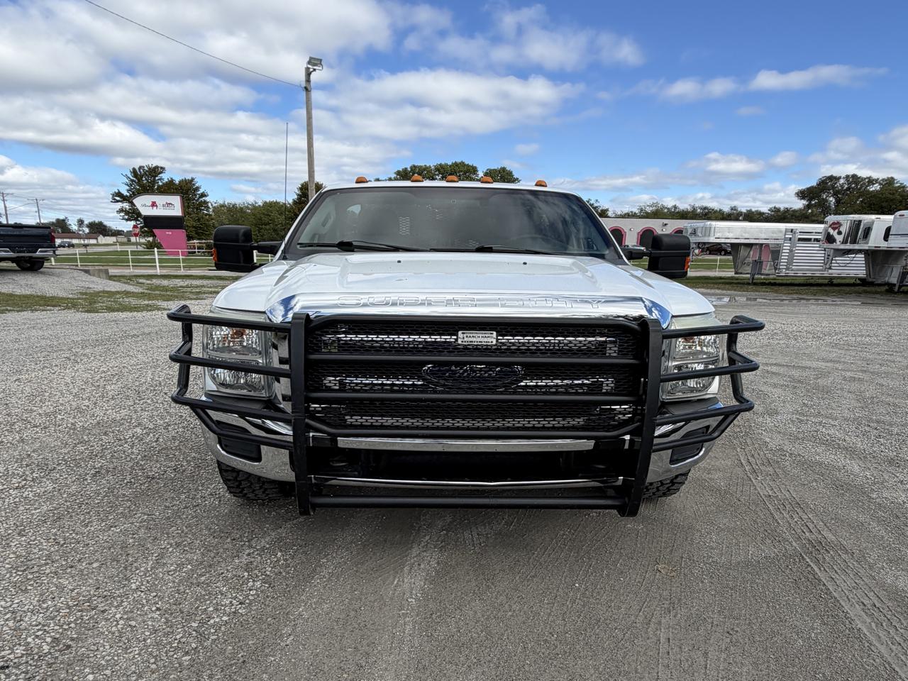 Ford F-350 SD XL 4WD 2011
