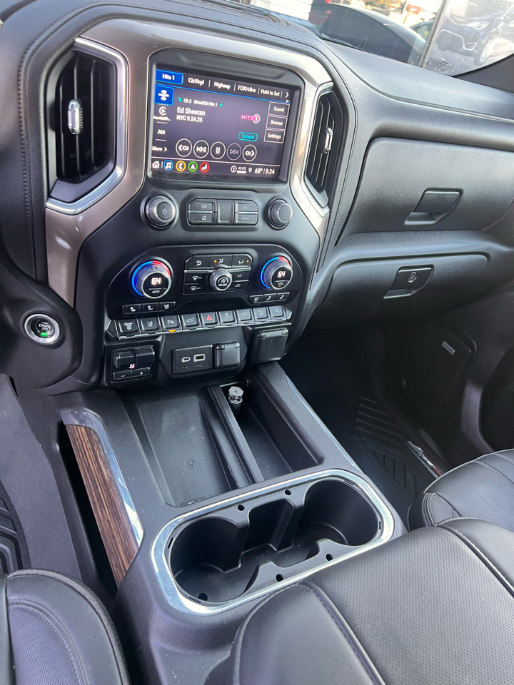 Chevrolet Silverado 2500HD 4WD Crew Cab 159" High Country 2023 Chevrolet Silverado 2500HD 4WD Crew Cab 159" High Country 2023