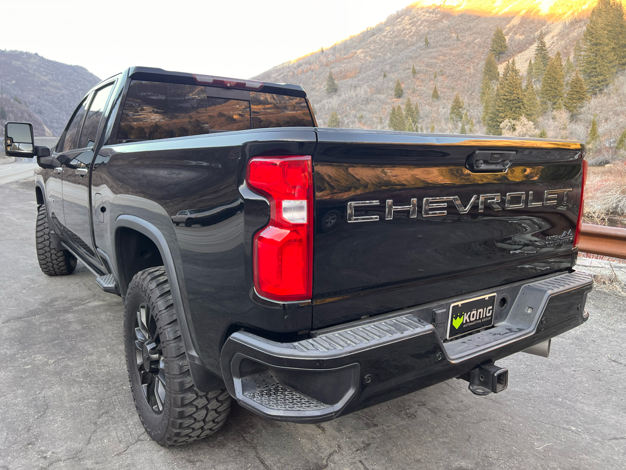 Chevrolet Silverado 2500HD 4WD Crew Cab 159" High Country 2023
