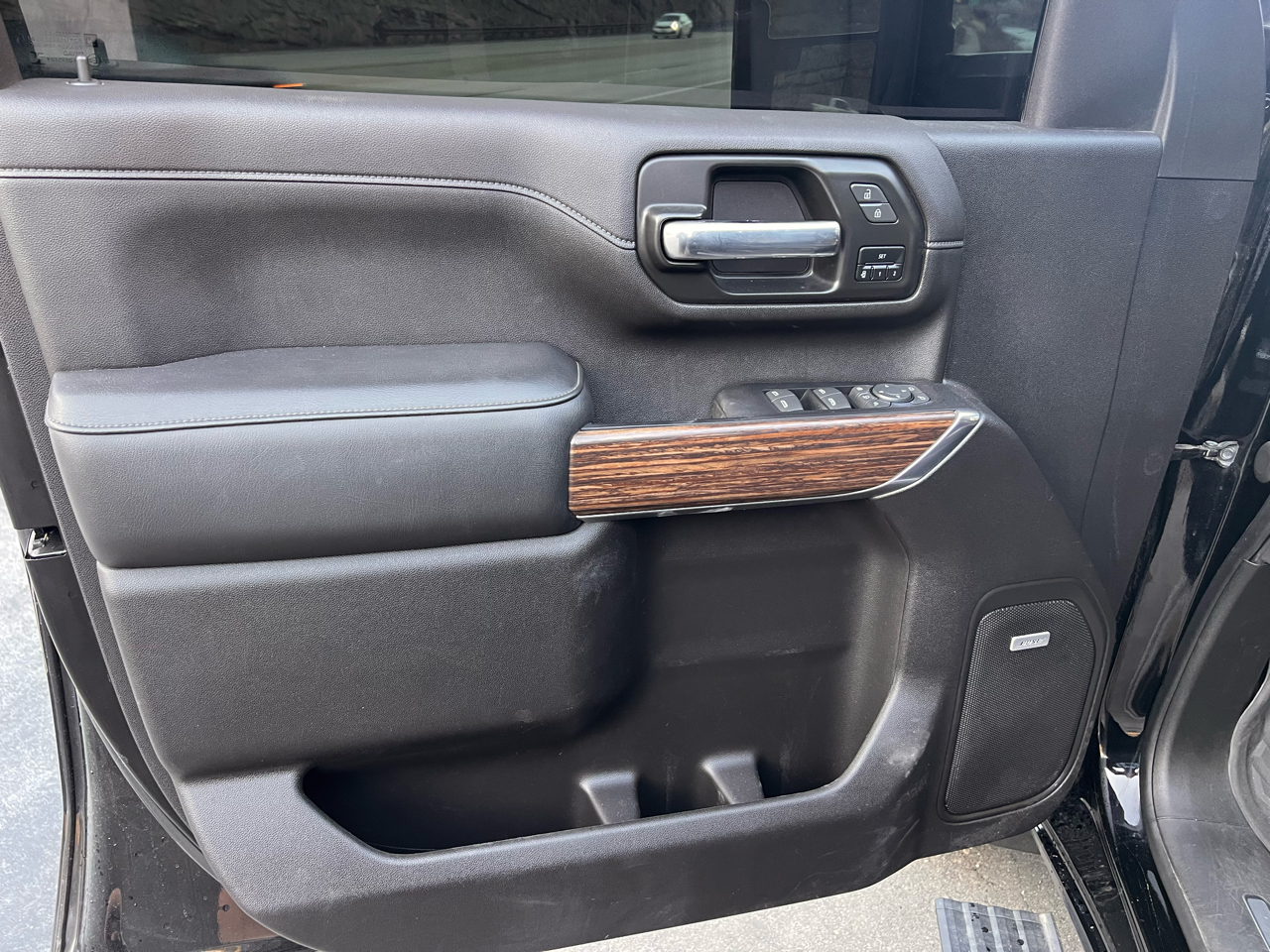 Chevrolet Silverado 2500HD 4WD Crew Cab 159" High Country 2023