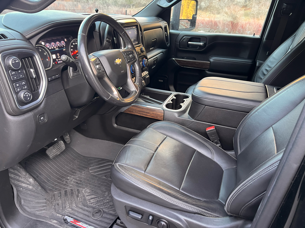 Chevrolet Silverado 2500HD 4WD Crew Cab 159" High Country 2023