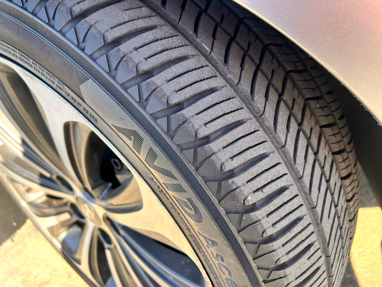 Hyundai Genesis 4dr Sdn V8 5.0L R-Spec 2012 Hyundai Genesis 4dr Sdn V8 5.0L R-Spec 2012