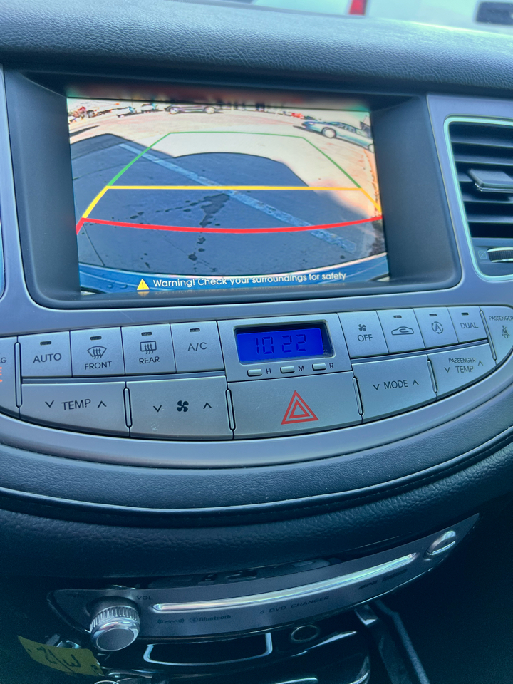 Hyundai Genesis 4dr Sdn V8 5.0L R-Spec 2012 Hyundai Genesis 4dr Sdn V8 5.0L R-Spec 2012