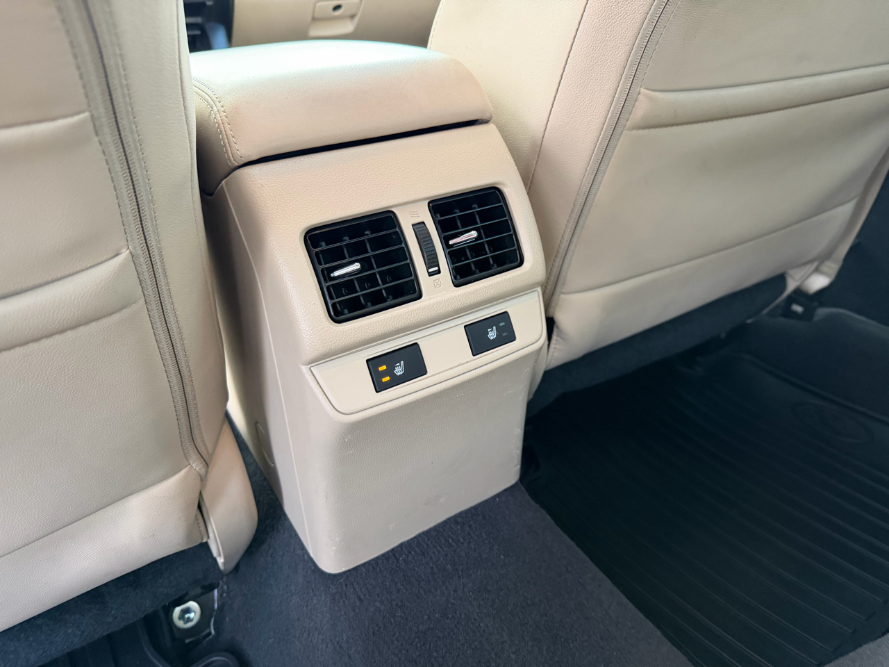 Subaru Legacy 3.6R Limited 2017