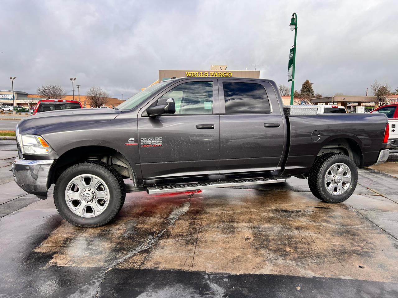 RAM 2500 4WD Crew Cab 149" Tradesman 2015