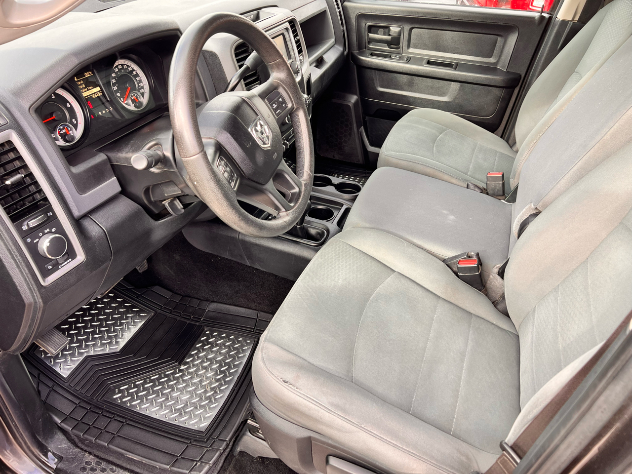 RAM 2500 4WD Crew Cab 149" Tradesman 2015