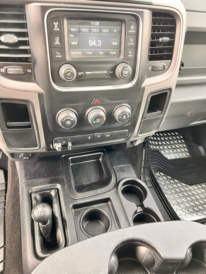 RAM 2500 4WD Crew Cab 149" Tradesman 2015