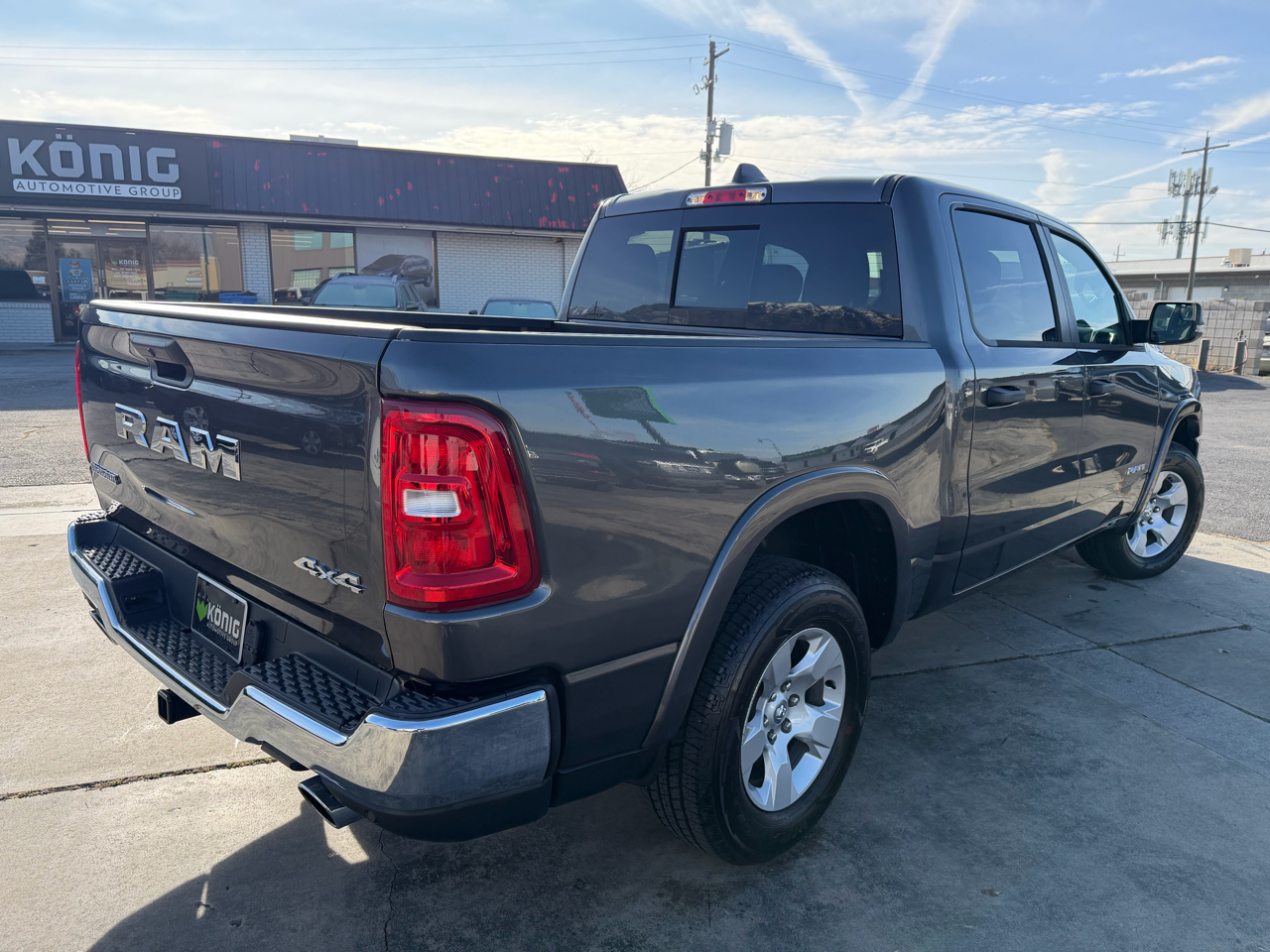 RAM 1500 Big Horn 4x4 Crew Cab 5'7" Box 2025