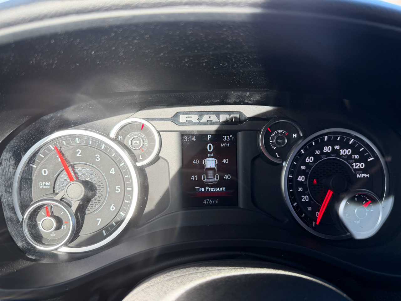 RAM 1500 Big Horn 4x4 Crew Cab 5'7" Box 2025