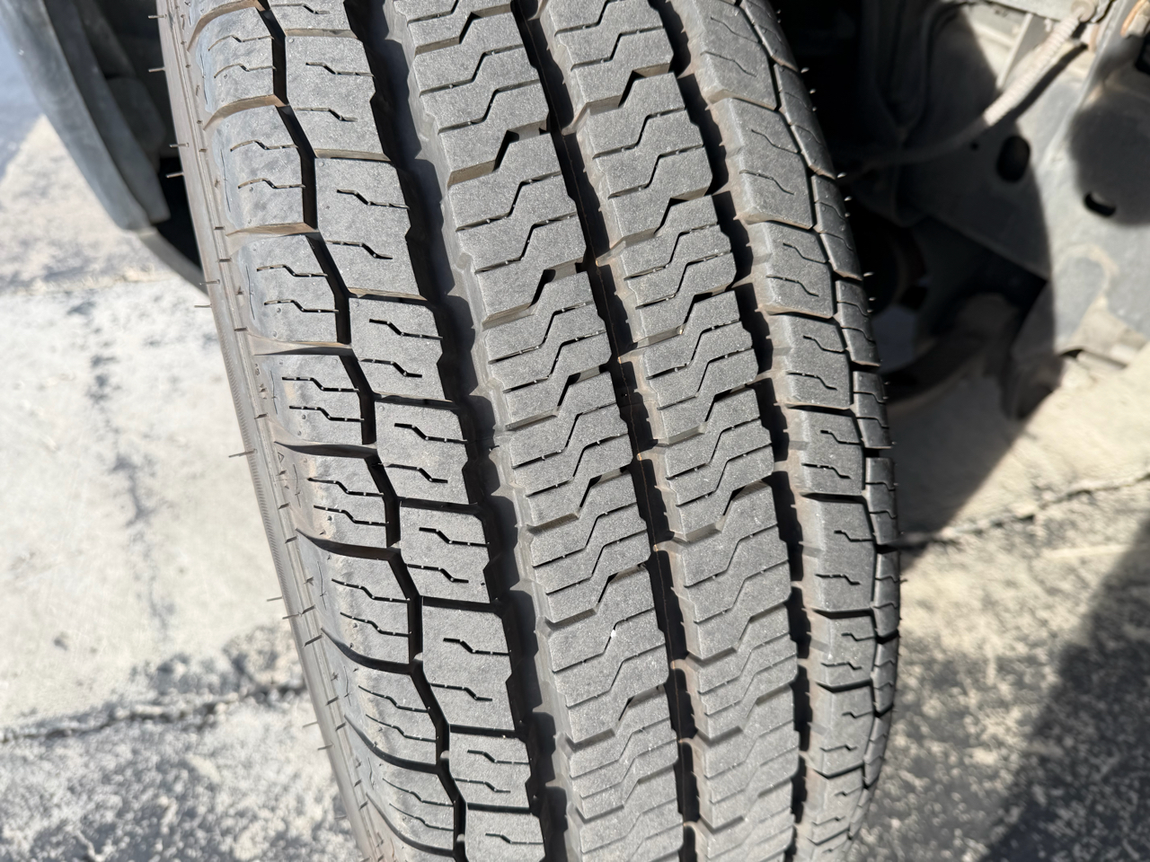 RAM 1500 4WD Reg Cab 140.5" Tradesman 2015