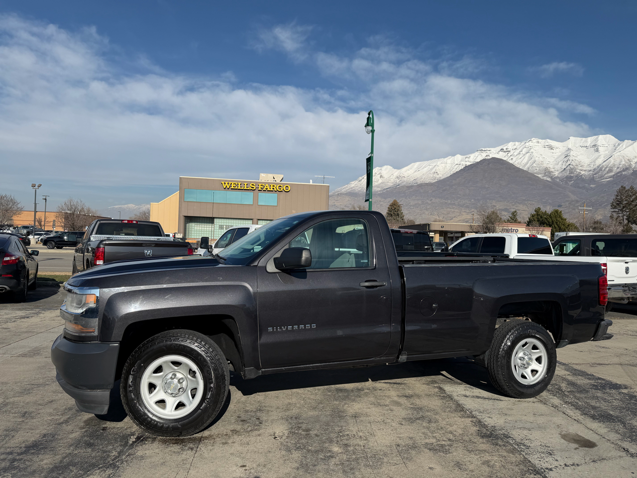 Chevrolet Silverado 1500 2WD Reg Cab 133.0" Work Truck 2016
