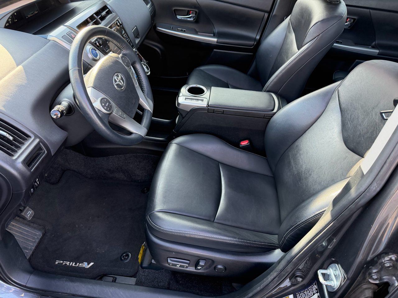 Toyota Prius V Five 2017