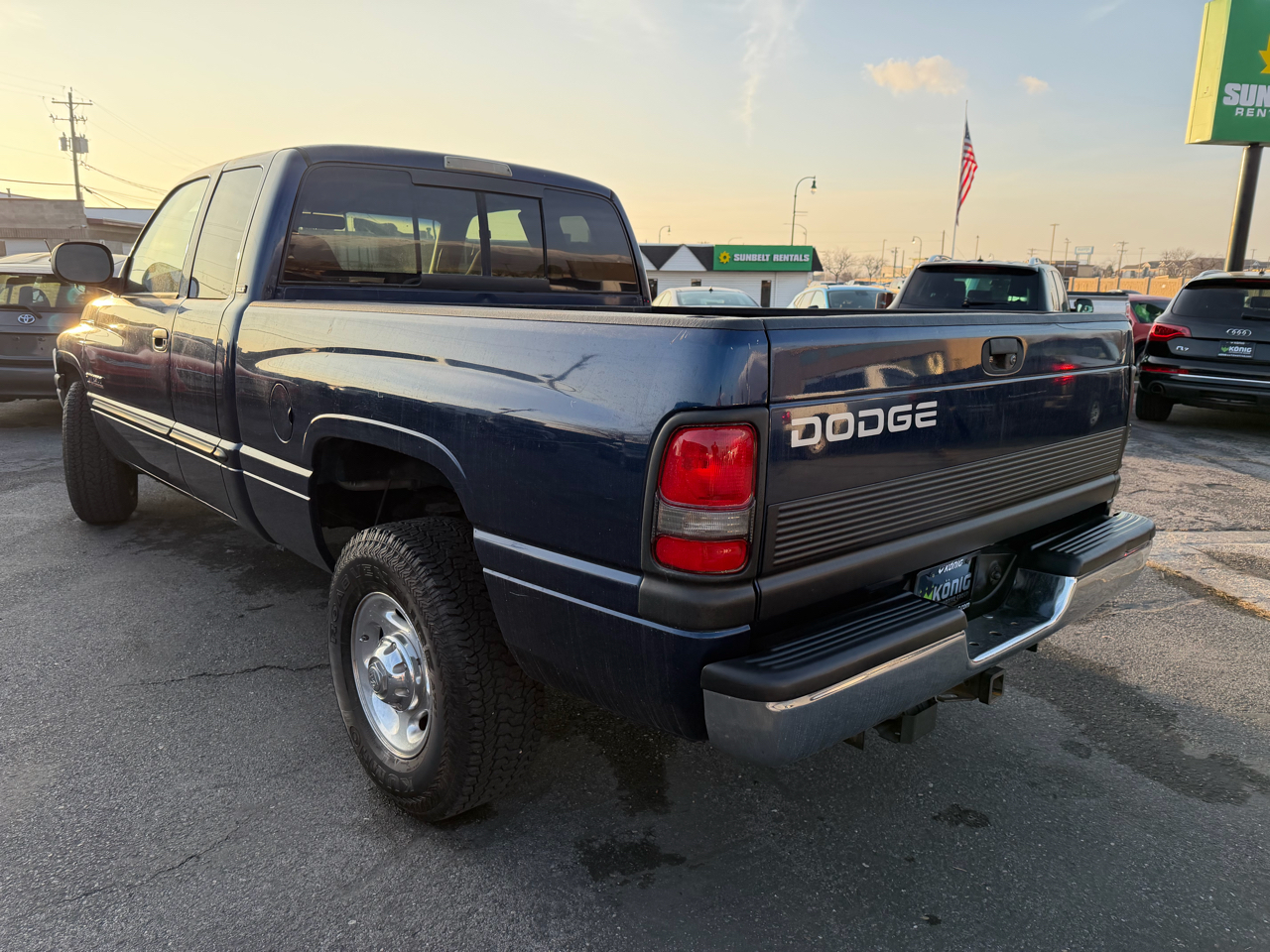 Dodge Ram 2500 4dr Quad Cab 139" WB HD 2001