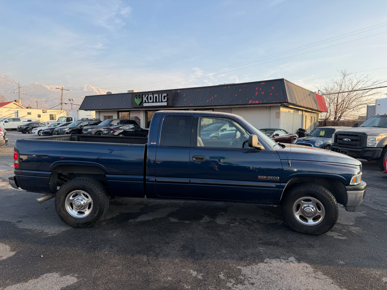 Dodge Ram 2500 4dr Quad Cab 139" WB HD 2001