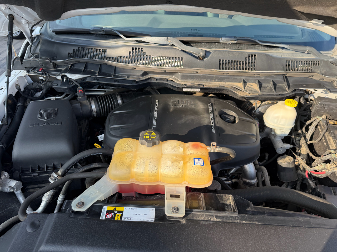 RAM 1500 4WD Crew Cab 140.5" Big Horn 2014