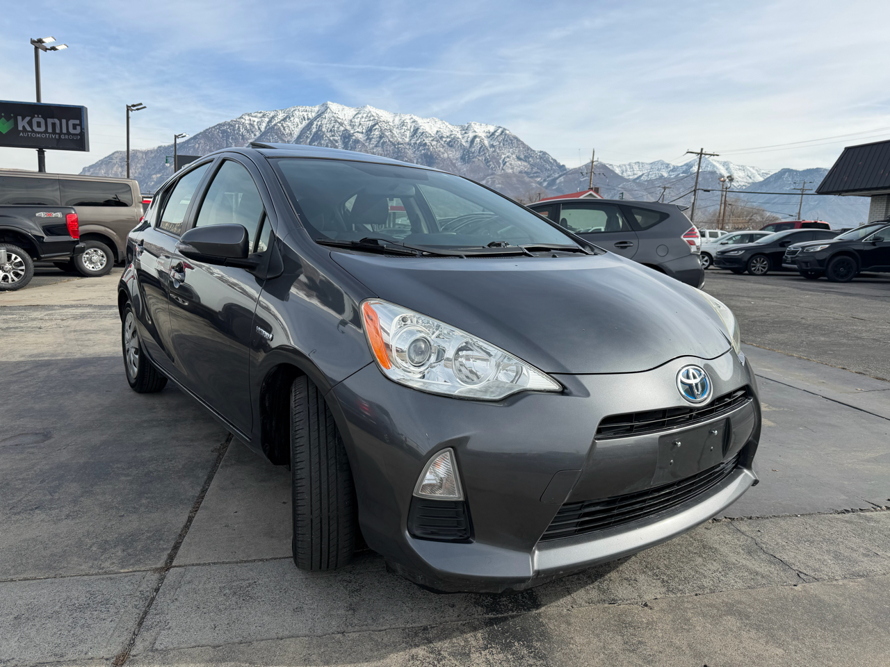 Toyota Prius c 5dr HB Three (Natl) 2013