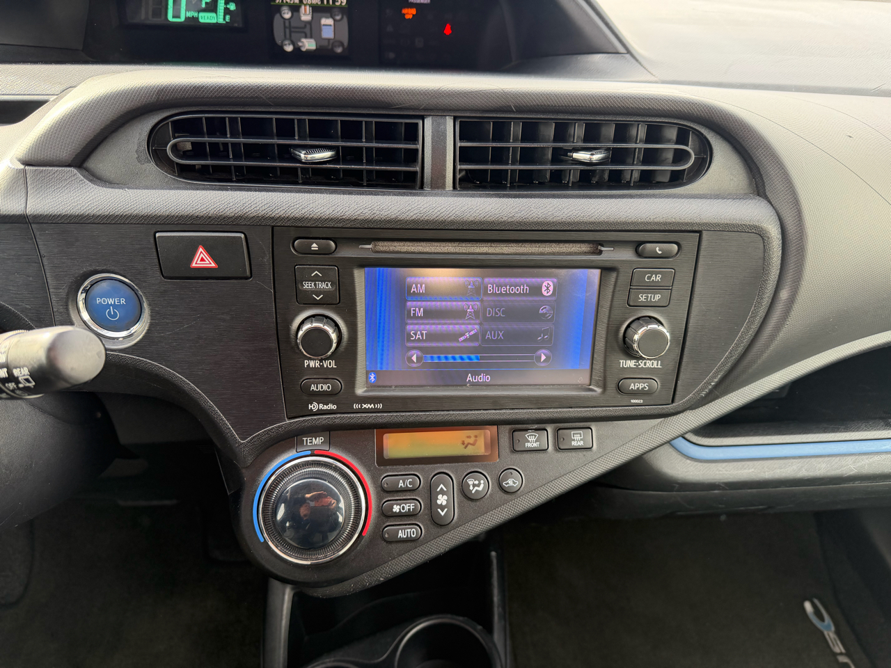 Toyota Prius c 5dr HB Three (Natl) 2013