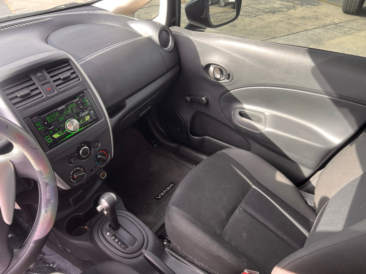 Nissan Versa Note S Plus CVT 2017