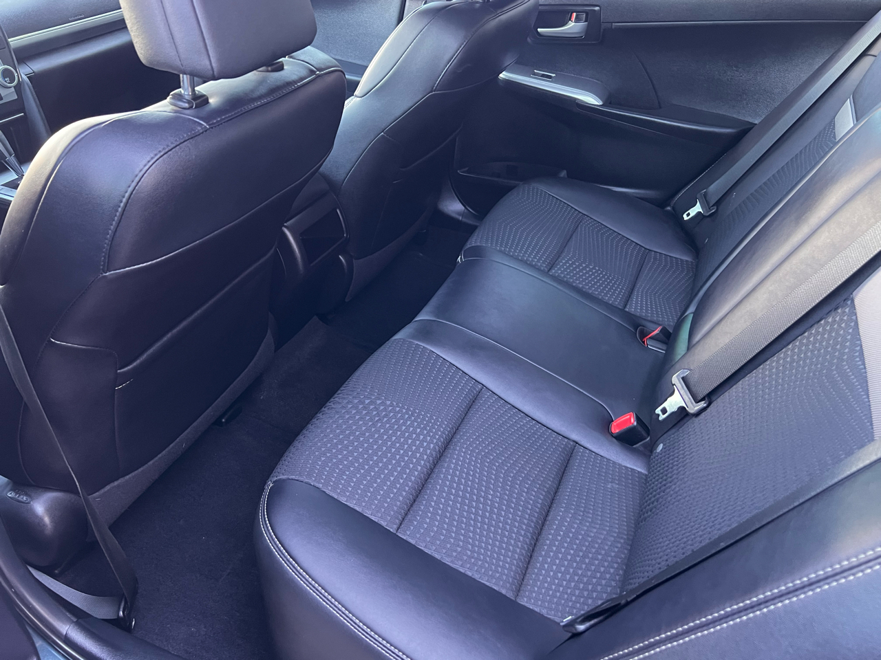 Toyota Camry 2014.5 4dr Sdn I4 Auto SE Sport (Natl) 2014