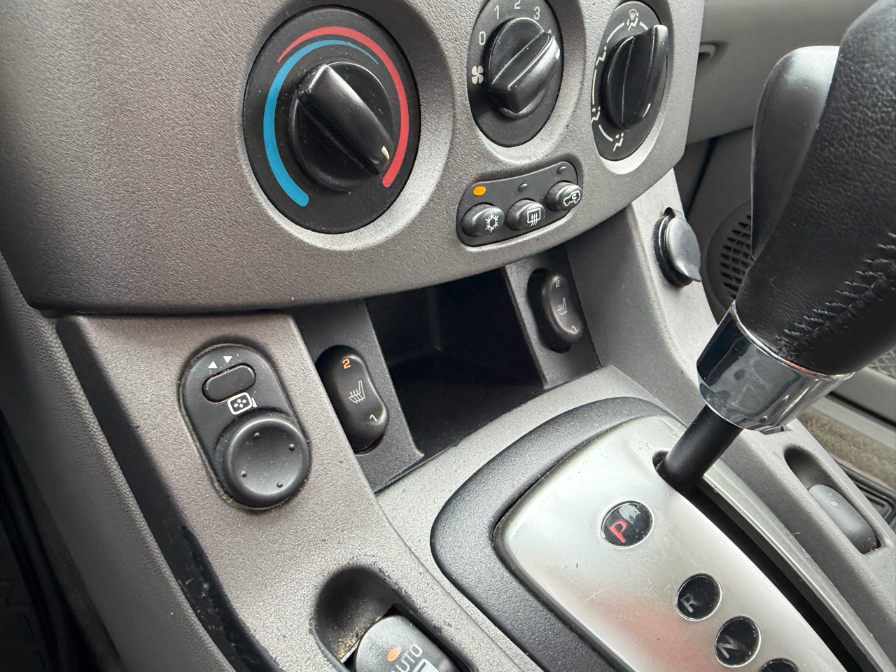 Saturn VUE 4dr AWD Auto V6 2005