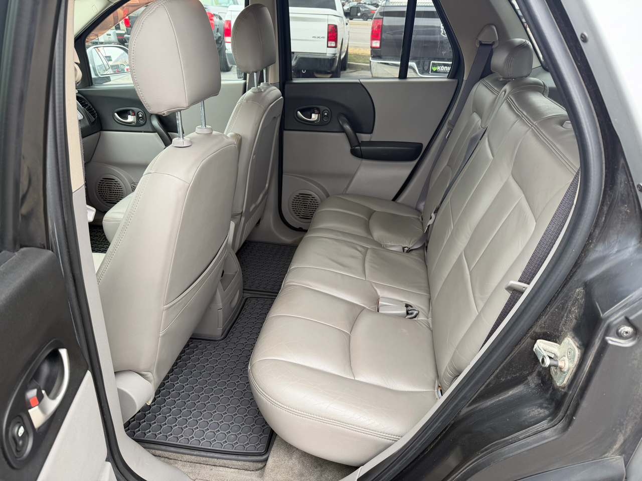 Saturn VUE 4dr AWD Auto V6 2005