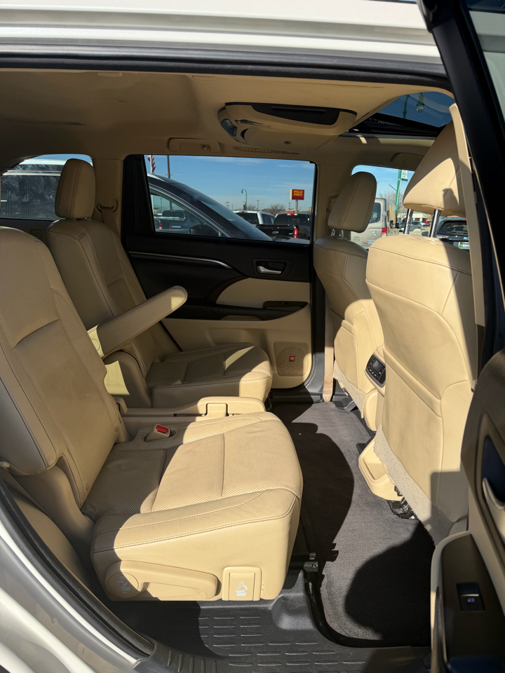 Toyota Highlander AWD 4dr V6 Limited (Natl) 2015