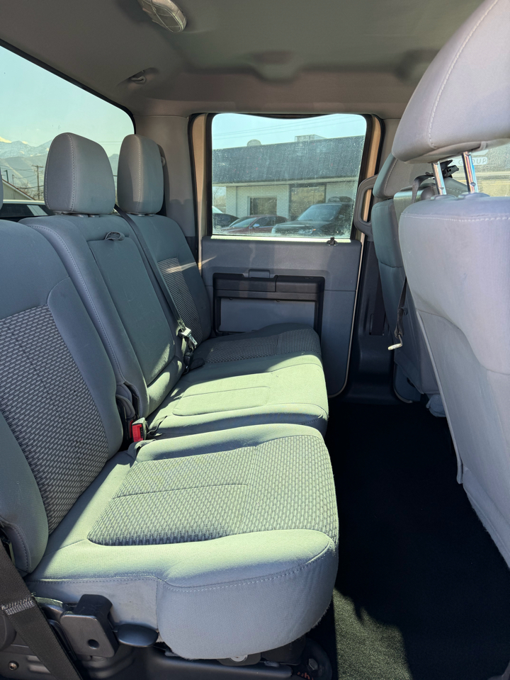 Ford Super Duty F-450 DRW 4WD Crew Cab 176" WB 60" CA Lariat 2012