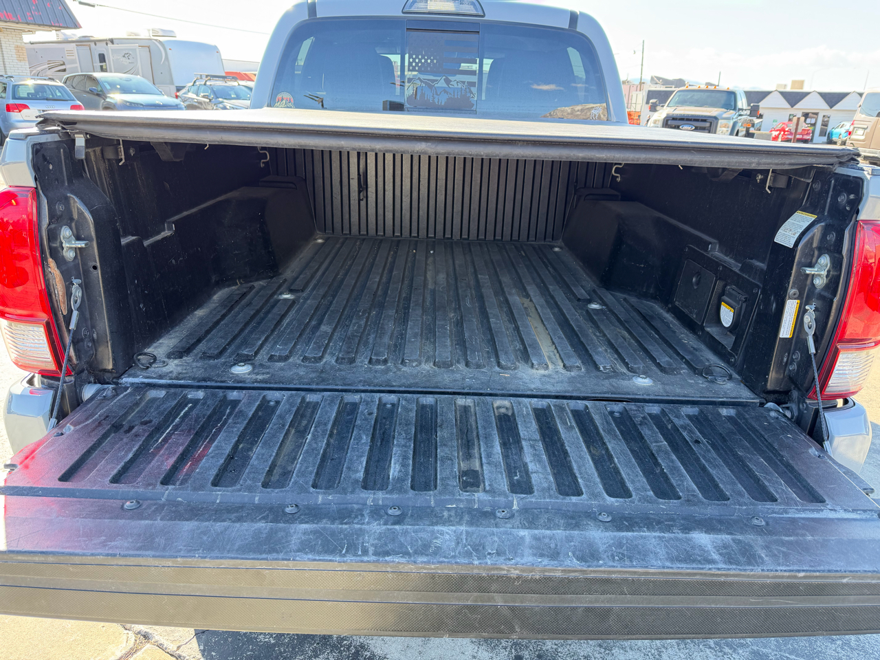 Toyota Tacoma 4WD TRD Off Road Double Cab 5' Bed V6 MT (Natl) 2019